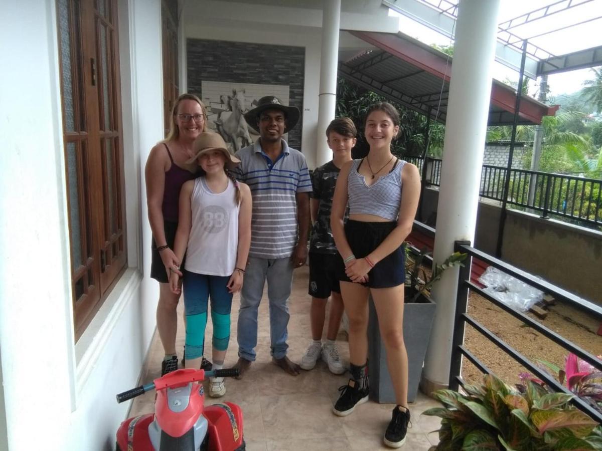 Mahaweli King'S Villa Kandy Exteriör bild